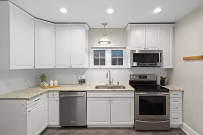 2101 Pioneer Road, Evanston, IL 60201 - Photo 9
