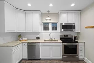 2101 Pioneer Rd, Evanston, IL 60201 - Photo 9