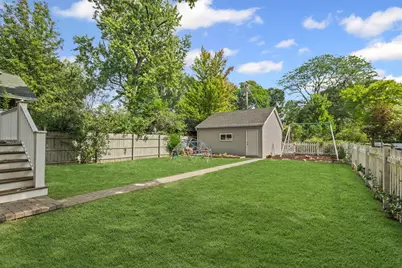 2101 Pioneer Road, Evanston, IL 60201 - Photo 29