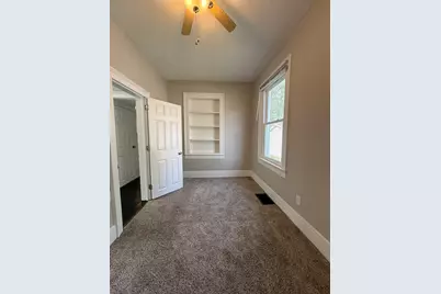 1401 W Elm Street, Bloomington, IL 61701 - Photo 13