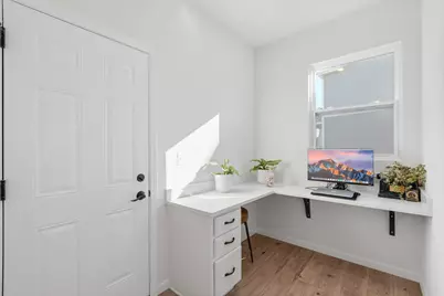 1044 Joice Lane, Mundelein, IL 60060 - Photo 11