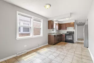 7216 S Central Park Ave, Chicago, IL 60629 - Photo 3