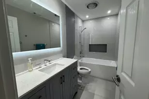 5 Hotchkiss Ct, Lincolnshire, IL 60069 - Photo 11