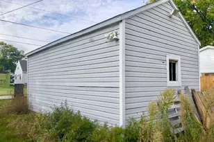 1005 8th Ave, Sterling, IL 61081 - Photo 3