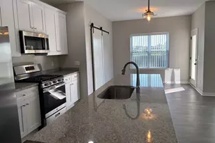 610 Anjali Court, Sycamore, IL 60178 - Photo 5