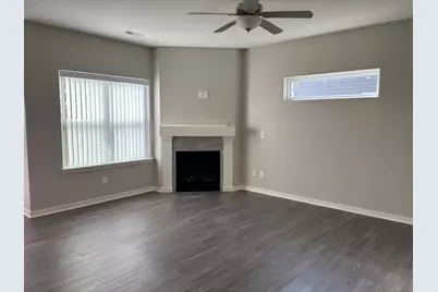 610 Anjali Court #R, Sycamore, IL 60178 - Photo 7