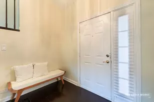 300 Churchill Ln, Aurora, IL 60504 - Photo 7