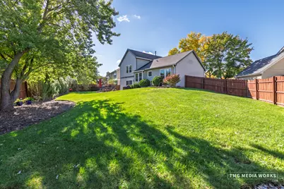 300 Churchill Lane, Aurora, IL 60504 - Photo 5