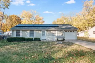 2422 E Green St, Urbana, IL 61802 - Photo 3