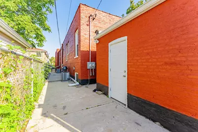 1940 S 59th Court, Cicero, IL 60804 - Photo 47