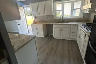 595 W Elk Grove Blvd, Elk Grove Village, IL 60007 - Photo 15