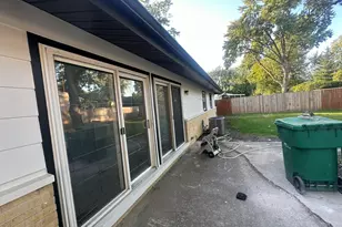 595 W Elk Grove Blvd, Elk Grove Village, IL 60007 - Photo 5