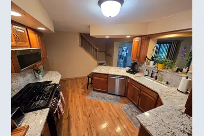 25W201 Summit Drive, Naperville, IL 60563 - Photo 13