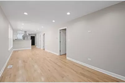 8613 S Colfax Avenue, Chicago, IL 60617 - Photo 17