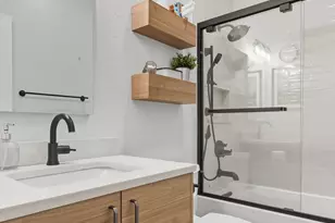 525 N Ada St, Chicago, IL 60642 - Photo 13