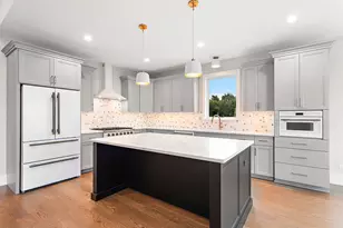 11045 Lizmore Ln, Orland Park, IL 60467 - Photo 5