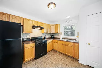 17651 Hillcrest Drive, Country Club Hills, IL 60478 - Photo 3