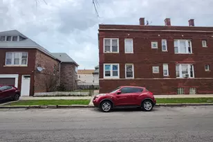 3915 S Sacramento Ave, Chicago, IL 60632 - Photo 3