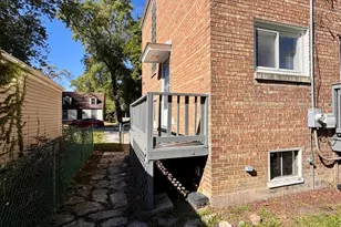 16727 Head Ave, Hazel Crest, IL 60429 - Photo 21