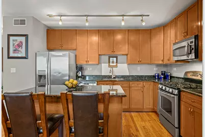 331 S Ridgeland Avenue #B, Oak Park, IL 60302 - Photo 3