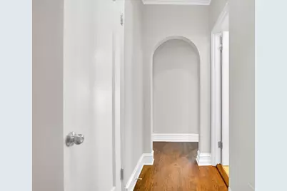 2213 E 68th Street #1E, Chicago, IL 60649 - Photo 7