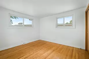 8663 Gregory Ln, Des Plaines, IL 60016 - Photo 11