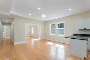 32 S Monterey Ave, Villa Park, IL 60181 - Photo 21