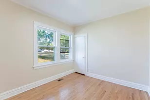 32 S Monterey Ave, Villa Park, IL 60181 - Photo 29