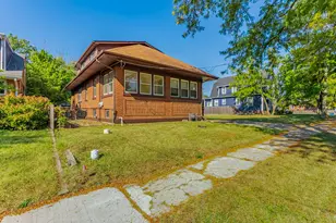 32 S Monterey Ave, Villa Park, IL 60181 - Photo 3