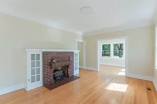 32 S Monterey Ave, Villa Park, IL 60181 - Photo 15