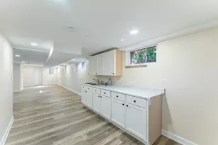 32 S Monterey Ave, Villa Park, IL 60181 - Photo 41