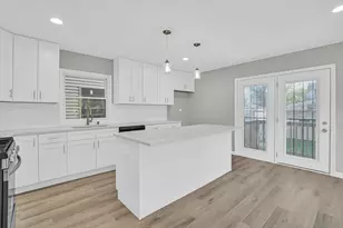 7117 S University Ave, Chicago, IL 60619 - Photo 13