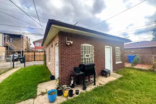 8019 S Sangamon St, Chicago, IL 60620 - Photo 21