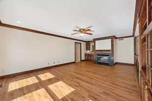 3211 Leafy Ln, Bloomington, IL 61704 - Photo 23