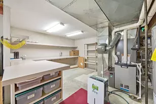 3211 Leafy Ln, Bloomington, IL 61704 - Photo 67