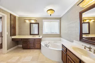 3211 Leafy Ln, Bloomington, IL 61704 - Photo 33