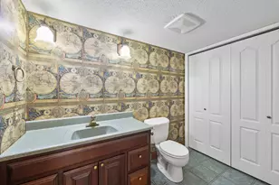 3211 Leafy Ln, Bloomington, IL 61704 - Photo 57