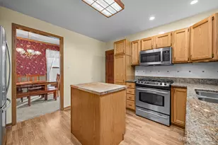 3019 N Ringwood Rd, McHenry, IL 60050 - Photo 13