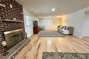 1409 Butchers Ln, Bloomington, IL 61701 - Photo 9