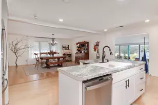 1409 Butchers Ln, Bloomington, IL 61701 - Photo 9