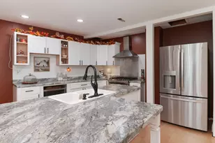 1409 Butchers Ln, Bloomington, IL 61701 - Photo 7