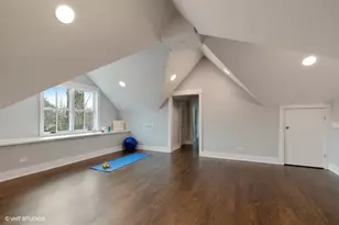 1933 Washington Ave, Wilmette, IL 60091 - Photo 11