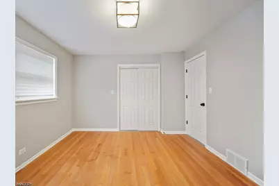 14430 S Lowe Avenue, Riverdale, IL 60827 - Photo 9