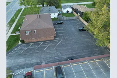 18707 Burnham Avenue, Lansing, IL 60438 - Photo 3