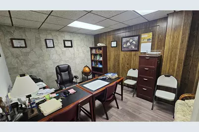 18707 Burnham Avenue, Lansing, IL 60438 - Photo 11