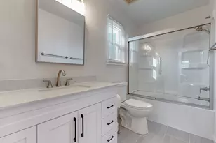 225 Mondovi Dr, Oswego, IL 60543 - Photo 35