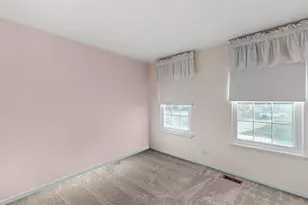 225 Mondovi Dr, Oswego, IL 60543 - Photo 25