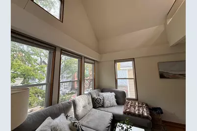 2742 N Kenmore Avenue, Chicago, IL 60614 - Photo 9