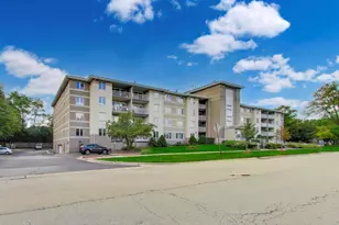 440 E Montrose Ave, Wood Dale, IL 60191 - Photo 3