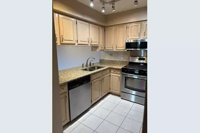 440 E Montrose Avenue #402, Wood Dale, IL 60191 - Photo 9